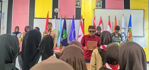 Estafet Kepemimpinan Berlanjut: Pelantikan Dewan Penggalang dan Paskibra SMP Plus Assyifa 2026/2027 Penuh Makna dan Apresiasi